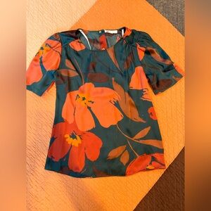 DR2 Silky Floral Blouse